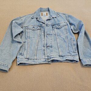 Men's vintage 1990's Gap brand denim jacket size small